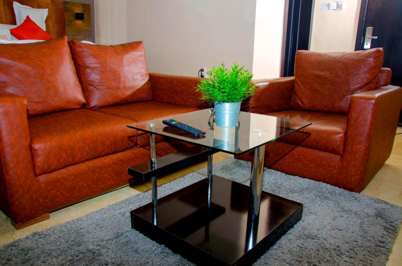 No 95 Suites VI Lagos Esterno foto